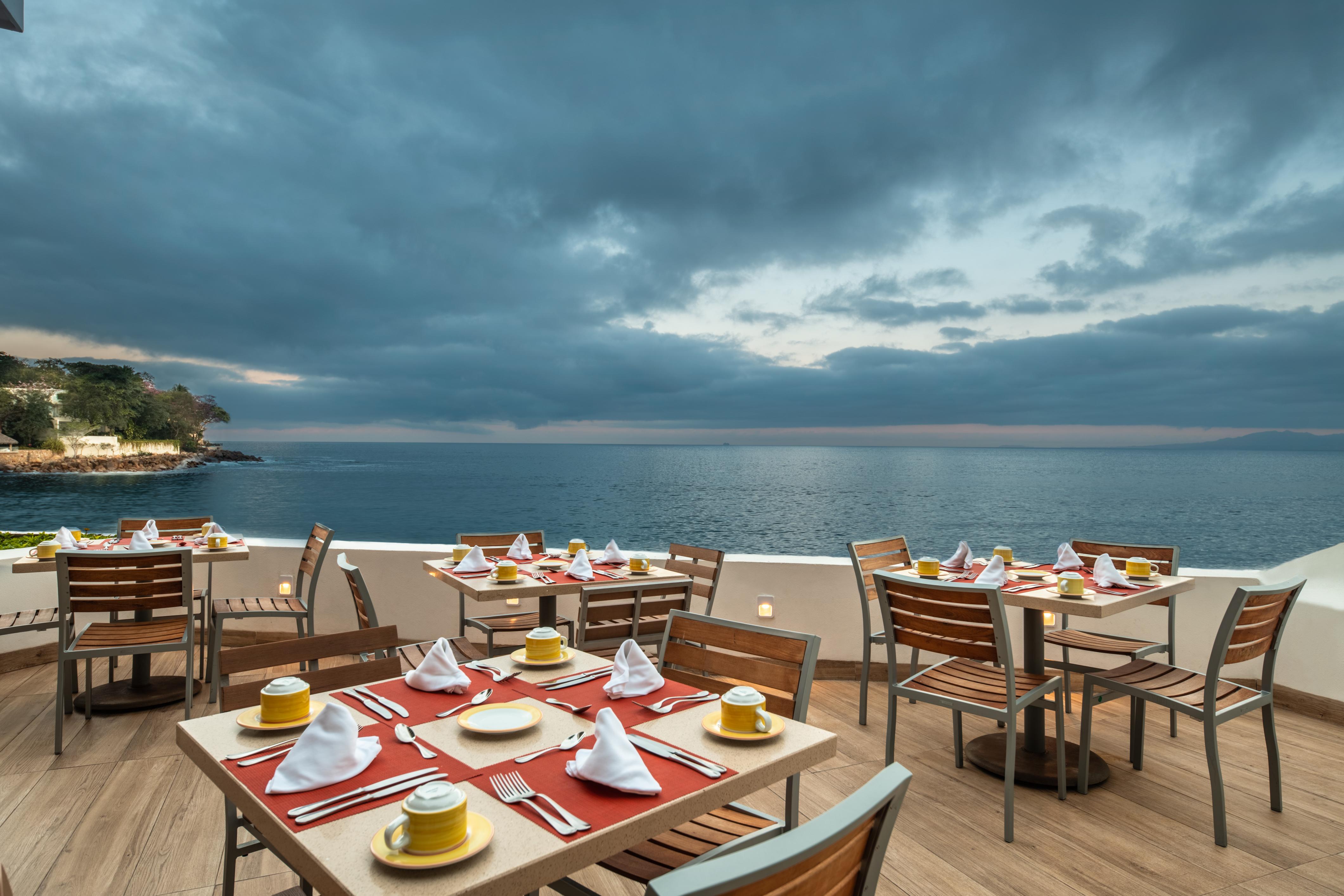 ホテル グランド パーク ロイヤル プエルト ヴァジャルタ プエルトバラータ エクステリア 写真 The Deck
