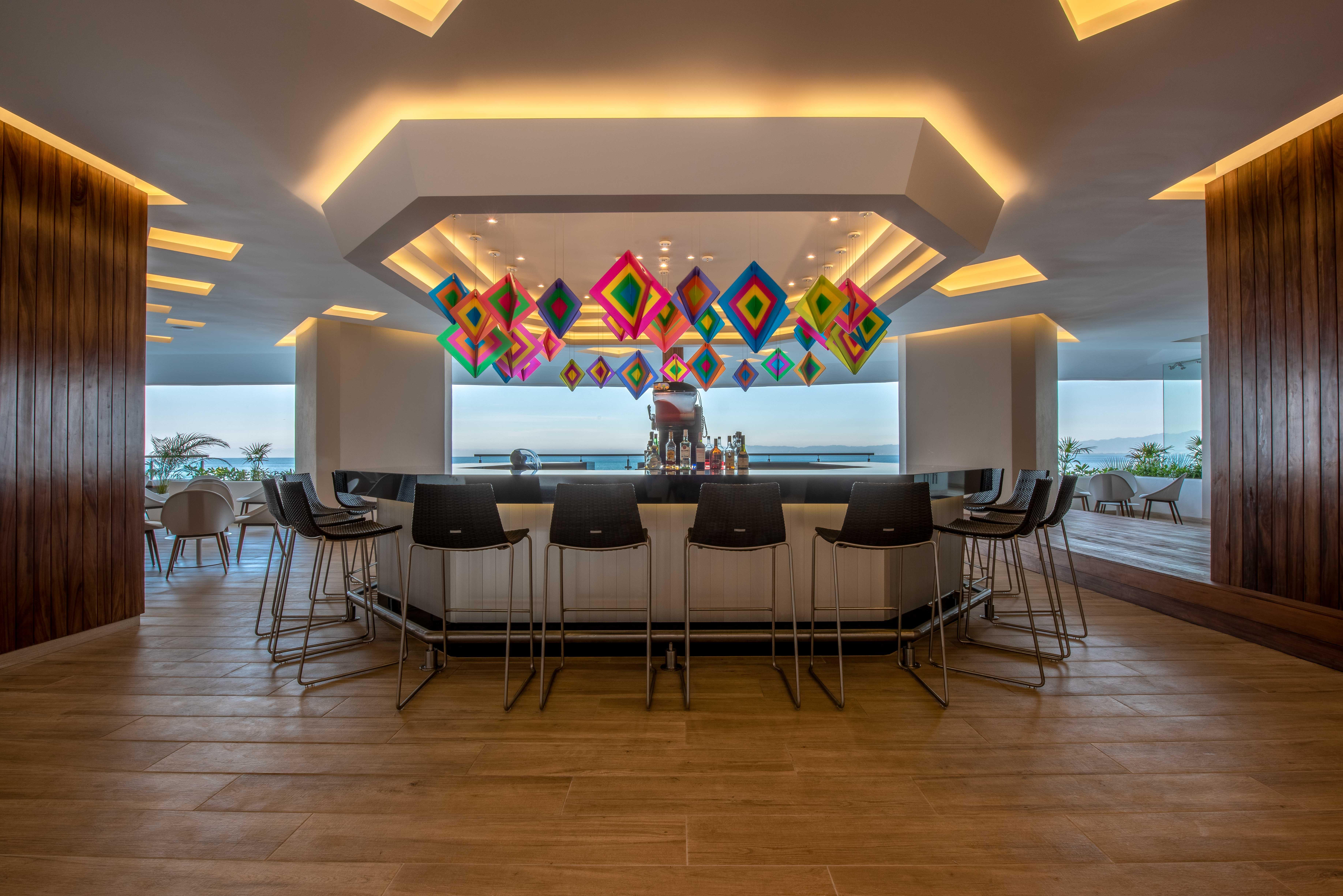ホテル グランド パーク ロイヤル プエルト ヴァジャルタ プエルトバラータ エクステリア 写真 The bar at the Sky Bar